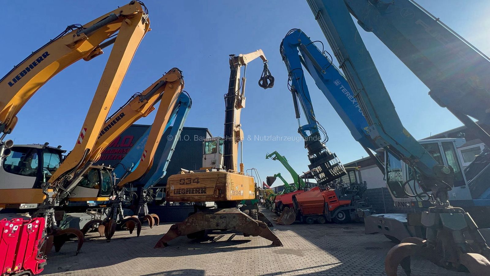 Fahrzeugabbildung Liebherr A 934 C Litronic