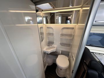 Westfalia Sven Hedin LIMITED LEDER 177PS ACC LED Markise