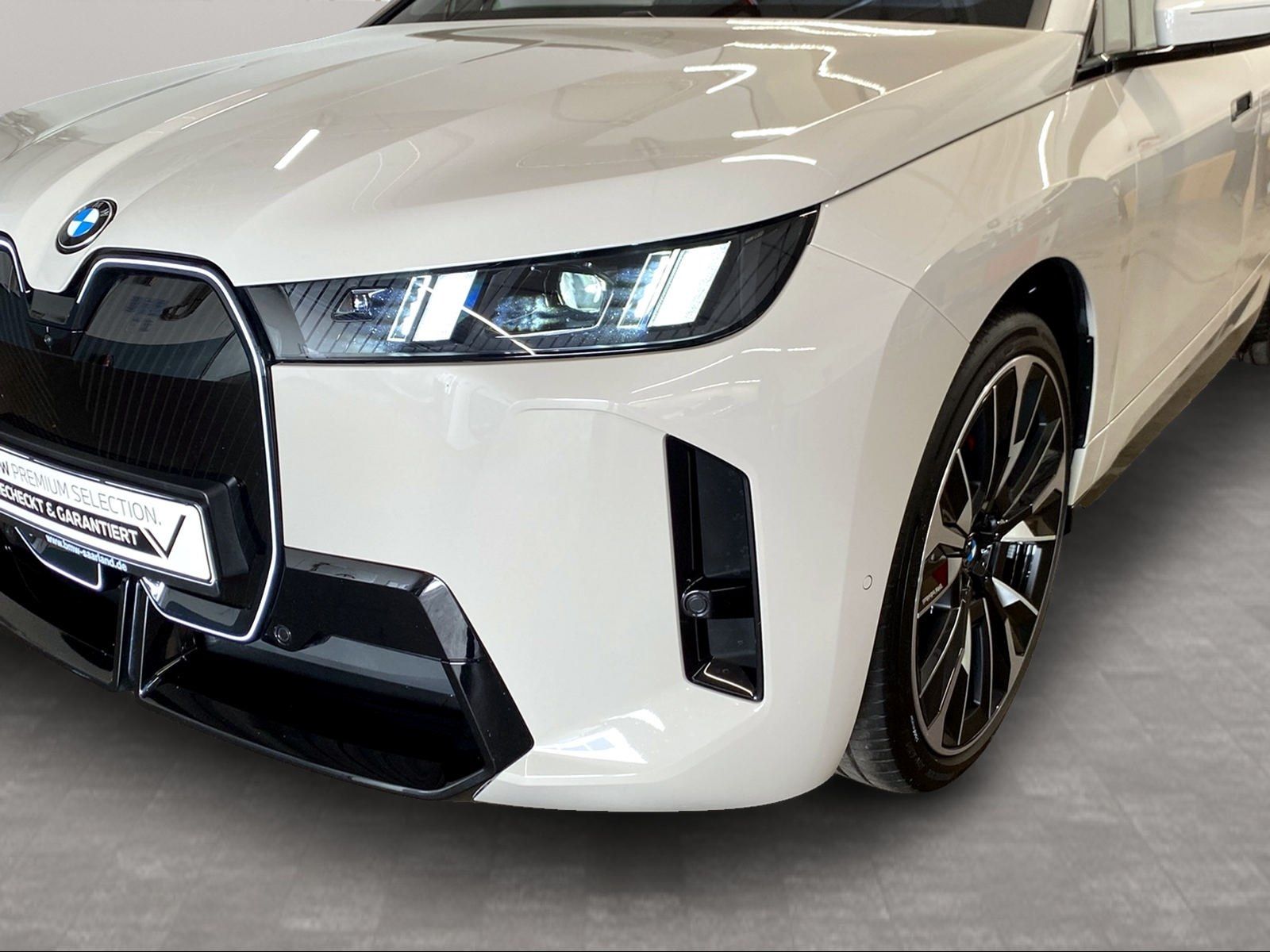 BMW iX - Bild 8