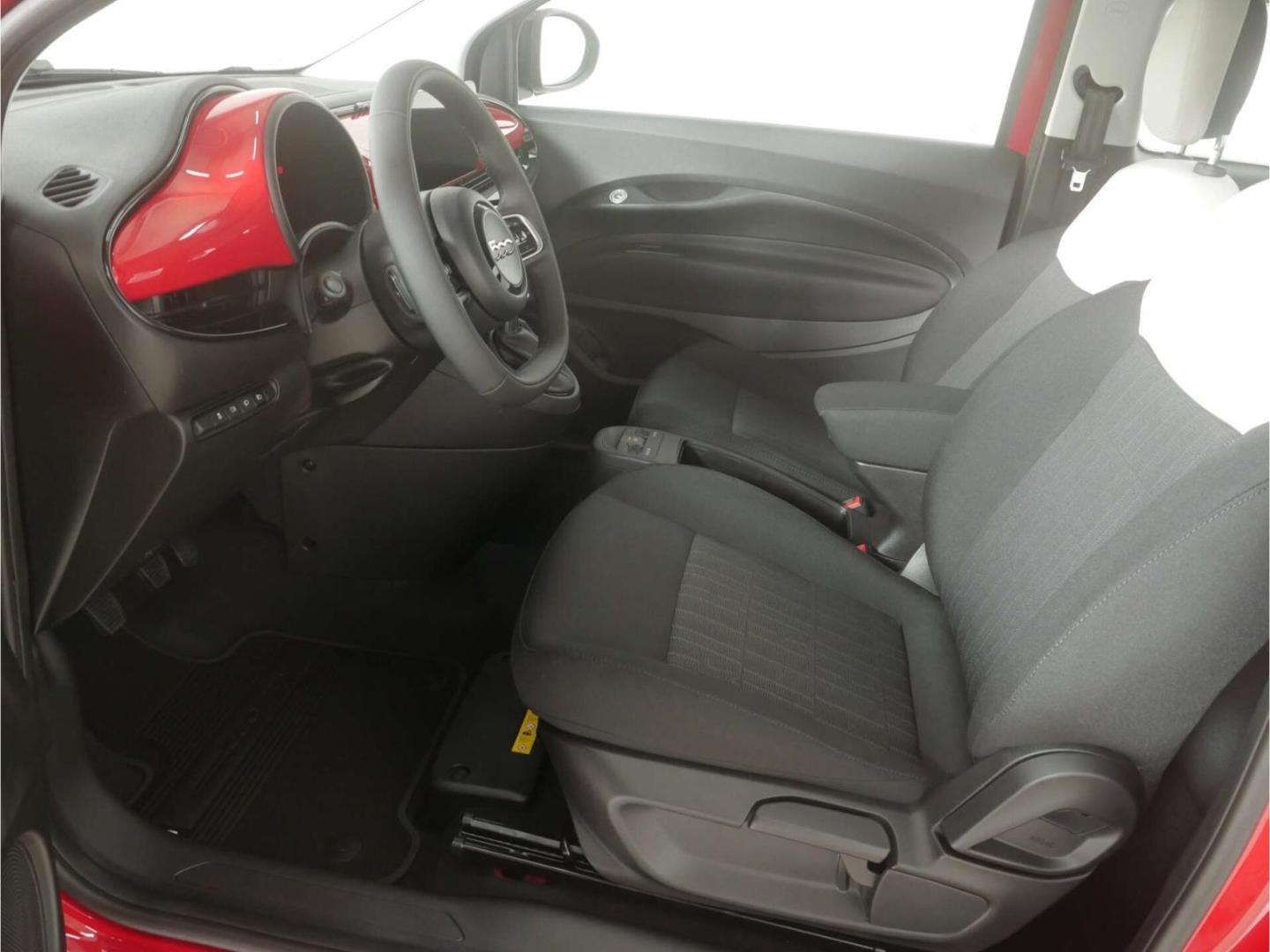 Fiat 500 Hybrid 1.0 GSE Icon, миниатюра 13