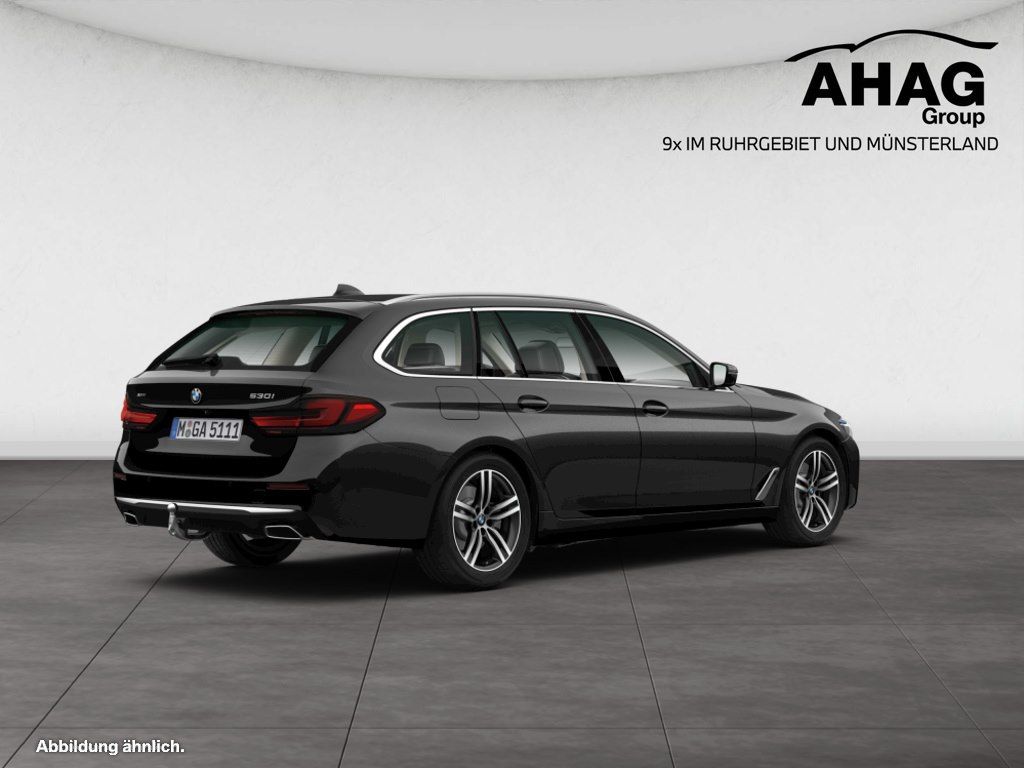 BMW 530i xDrive Touring Luxury Line foto 2