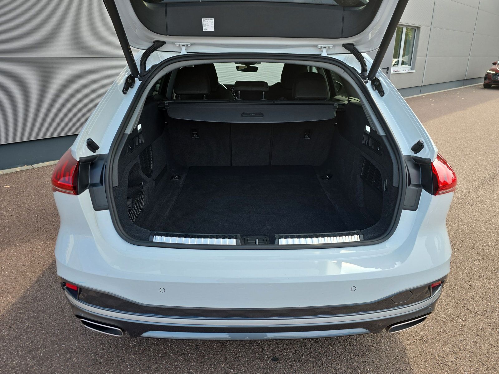 Fahrzeugabbildung Audi A5 Avant TFSI LED+ TECH KAMERA eSITZ AHK