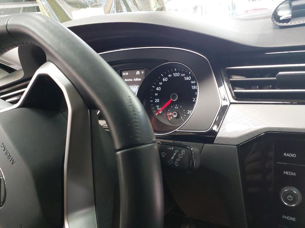 Volkswagen Passat Variant Business 2.0 TDI DSG RFK*PDC*NAV