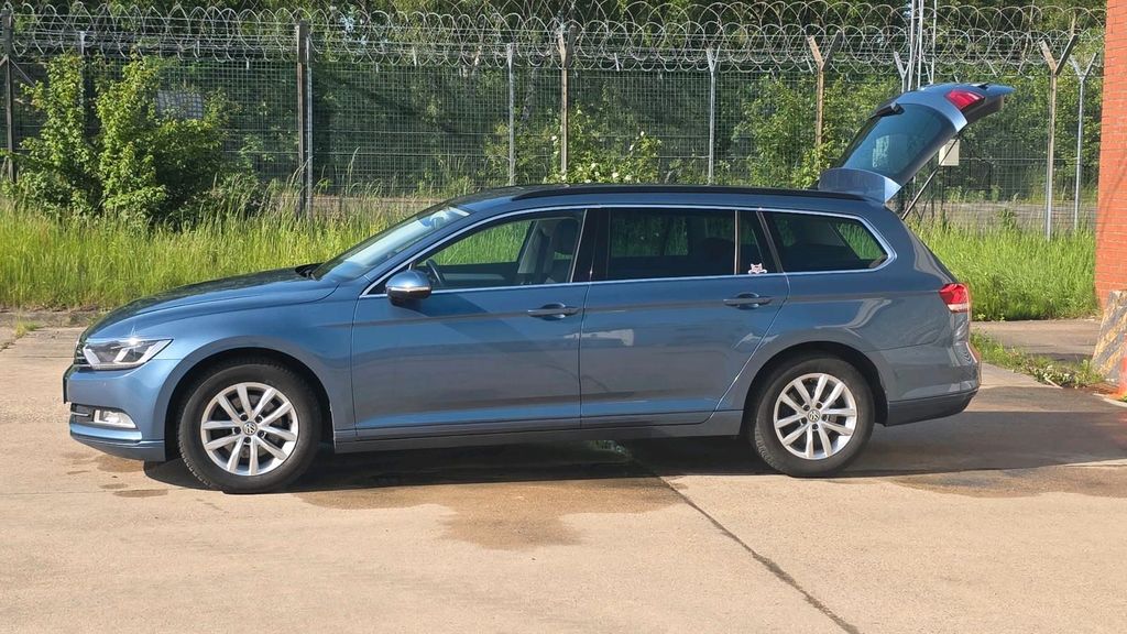 Image of Volkswagen Passat Variant