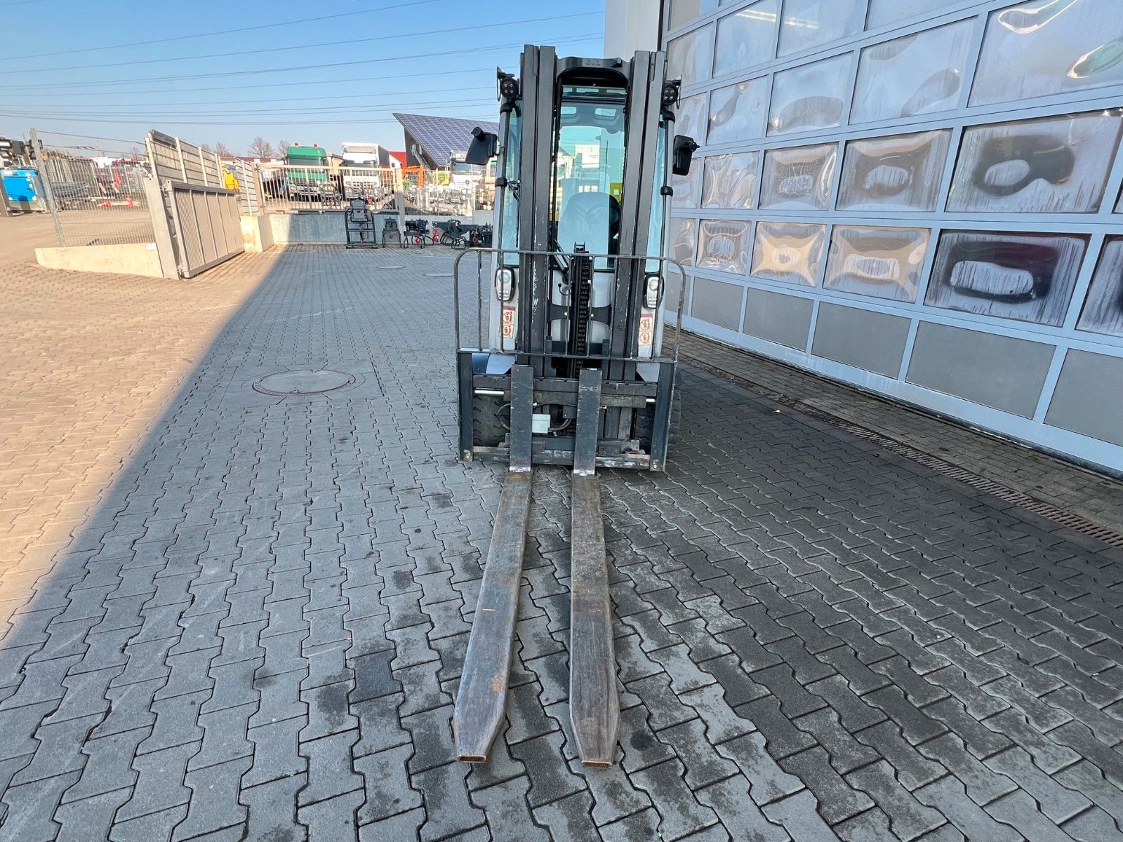 Fahrzeugabbildung Still RX60-30L/600 / nur 1.227h / Hubhöhe 3.6m / SS