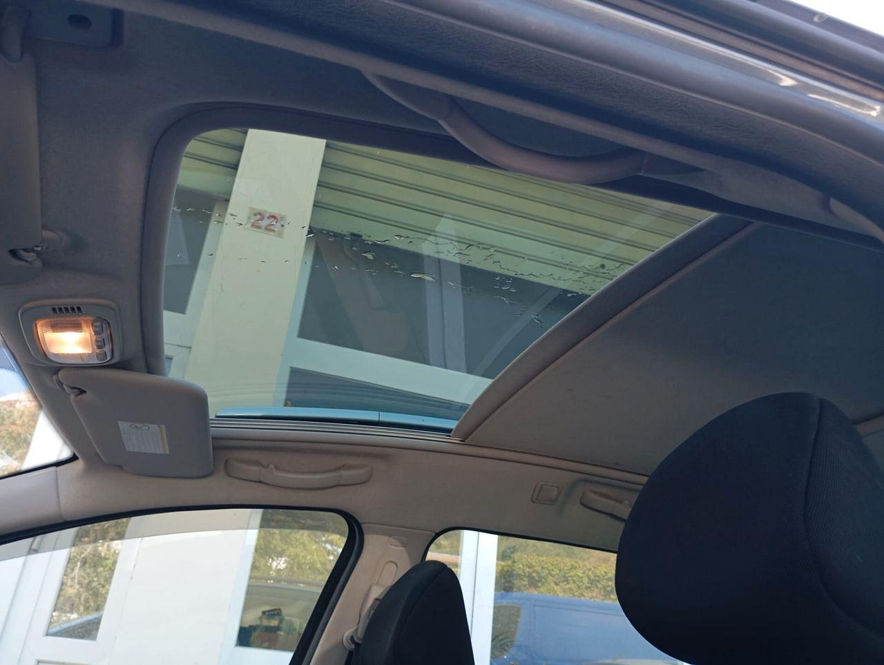 Peugeot 207 2009 — photo 12