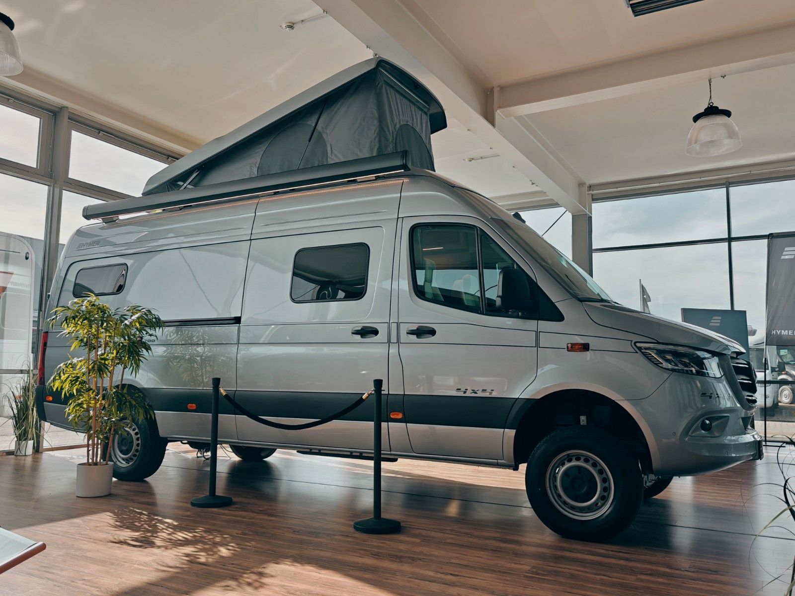Fahrzeugabbildung HYMER / ERIBA / HYMERCAR GRAND CANYON S 4x4 MB 700 - NEU! MODELL 2026