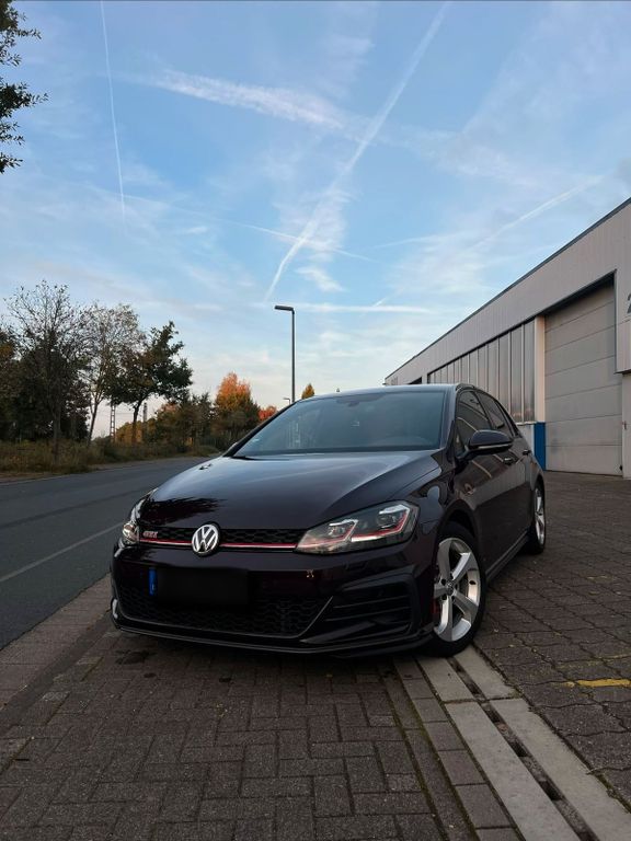 Image of Volkswagen Golf