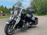 Harley-Davidson Road King Classic FLHRC  - HARLEY-DAVIDSON CLASSIC ROAD KING