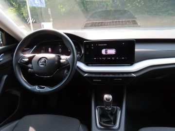 Fotografie 10 des Skoda Octavia Combi Ambition 1.5 TSi Navi 17`ALU LED