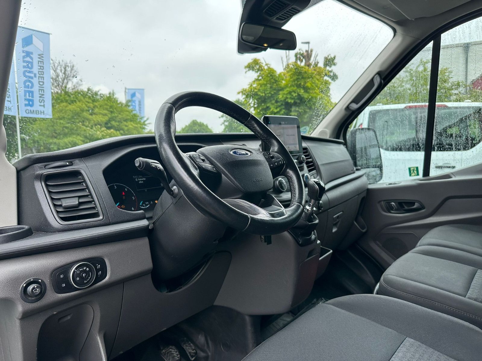 Fahrzeugabbildung Ford Transit 410 BUS L3H3 *12SITZE*ACC*SPUR*KAMERA*FS