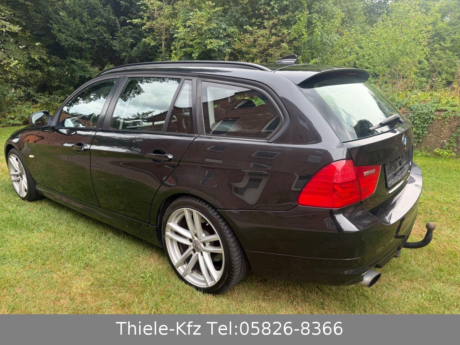 BMW 320 2012 — interior