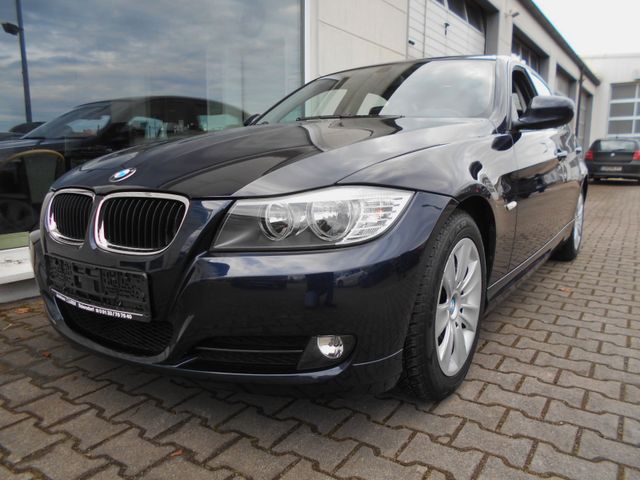 BMW 318i E90 1.Hand -KLIMA-SITZHEIZUNG-DURCHLADE-SSD