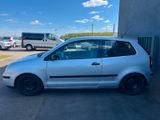 Volkswagen Polo IV Basis Klima*TÜV*Anhängerkupplung - mit Benzin-Antrieb: Kleinwagen, Anhängerkupplung