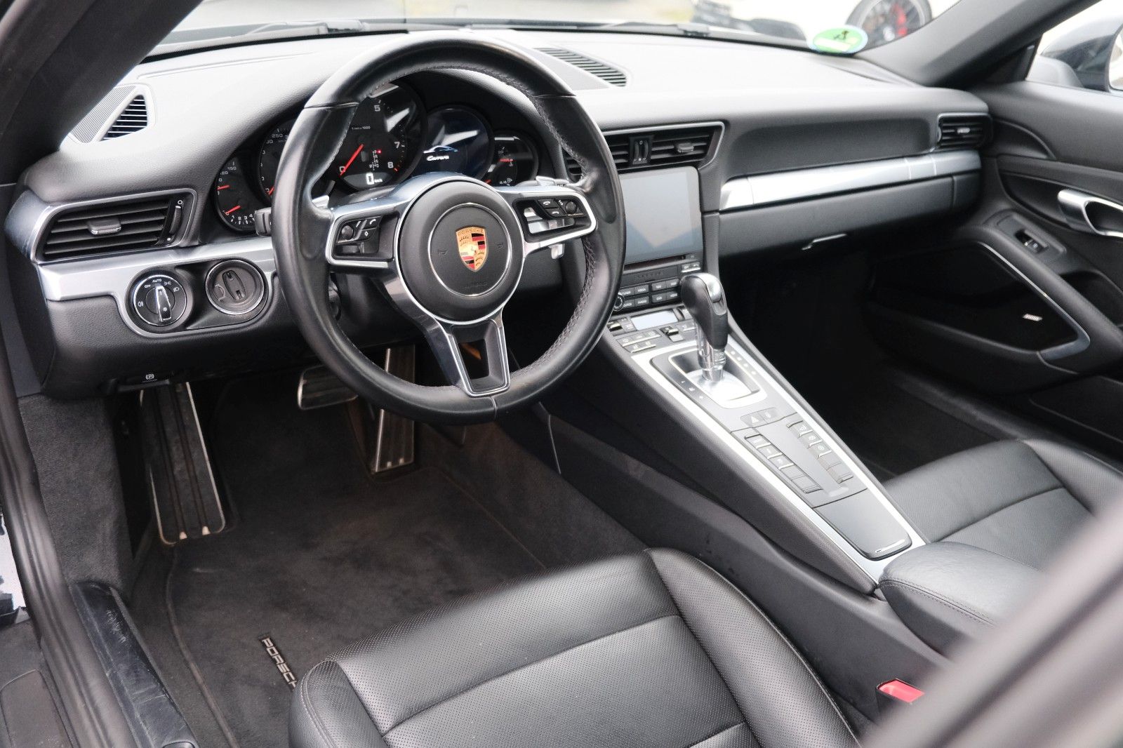 Fahrzeugabbildung Porsche 911 PDK/Bose/Sportabgas/20 Zoll Spyder RS/Approv