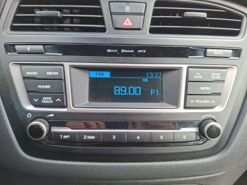 Hyundai i20 YES! 1.2 °Klima°SHZ°Allwetter°Lenkradheizung