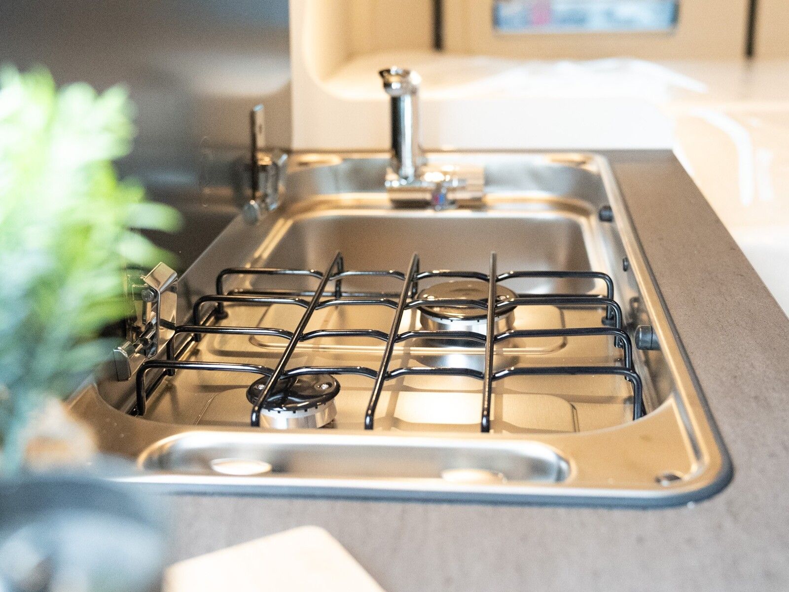 Fahrzeugabbildung Sunlight Cliff X 600 RT Schwenkbad*Dieselheizung*Faltverd