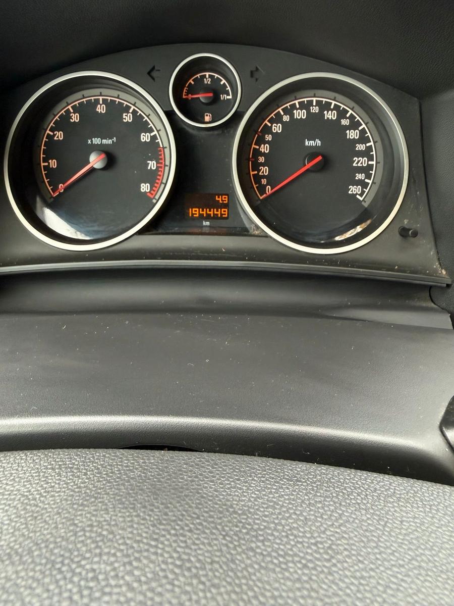 Opel Astra 2008 — photo 13