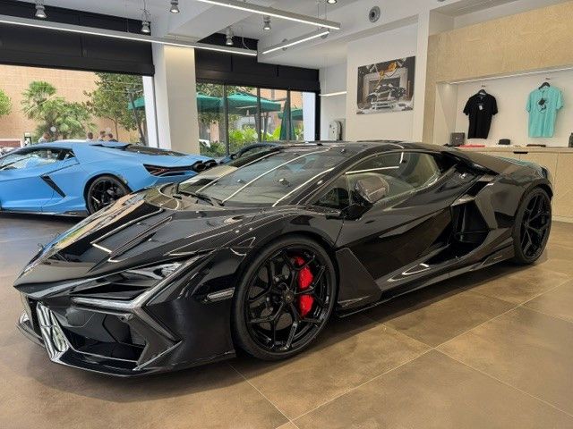 Image of Lamborghini Revuelto