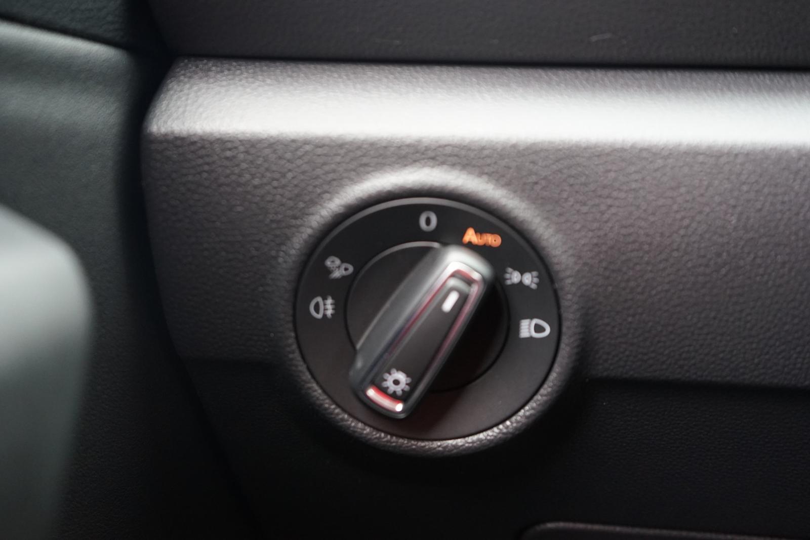 Volkswagen T-Roc 1.0 TSI R-Line LED Navi ACC App-Connect, миниатюра 21