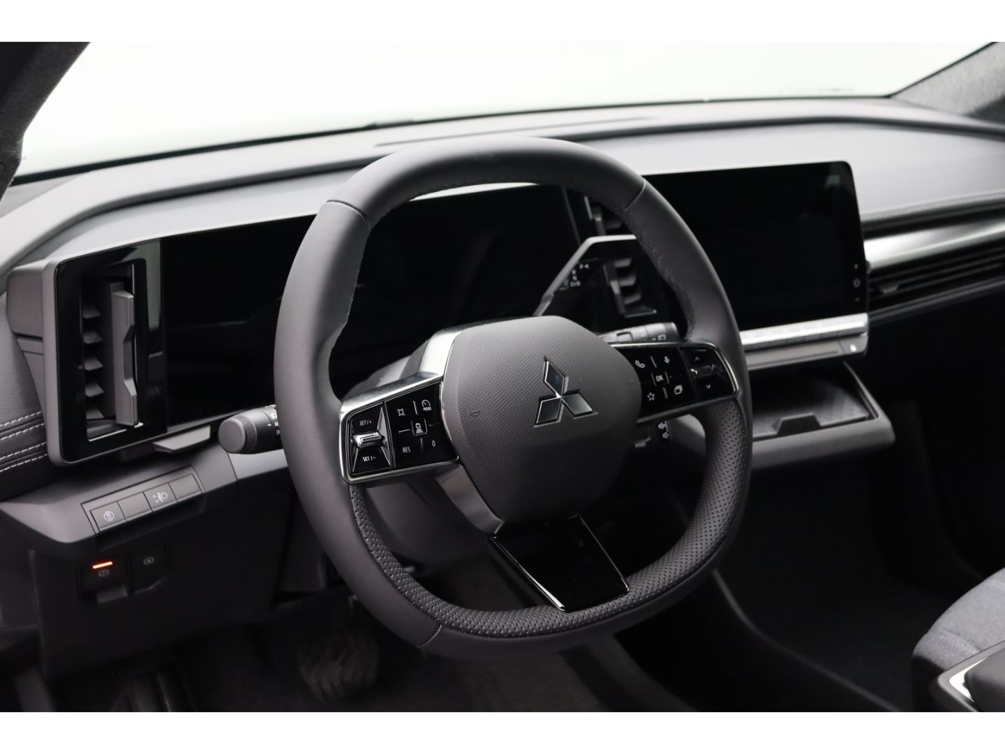 Fahrzeugabbildung Mitsubishi Eclipse Cross Diamant PLUS 87 kWh (11kW) Navi Di
