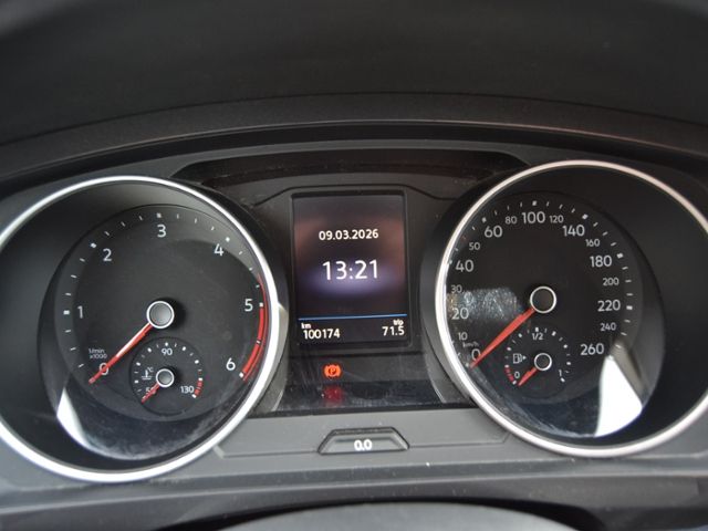 Tiguan 2.0 TDI Life AHK/LED/17-ZOLL/NAVI+VZE/BUS