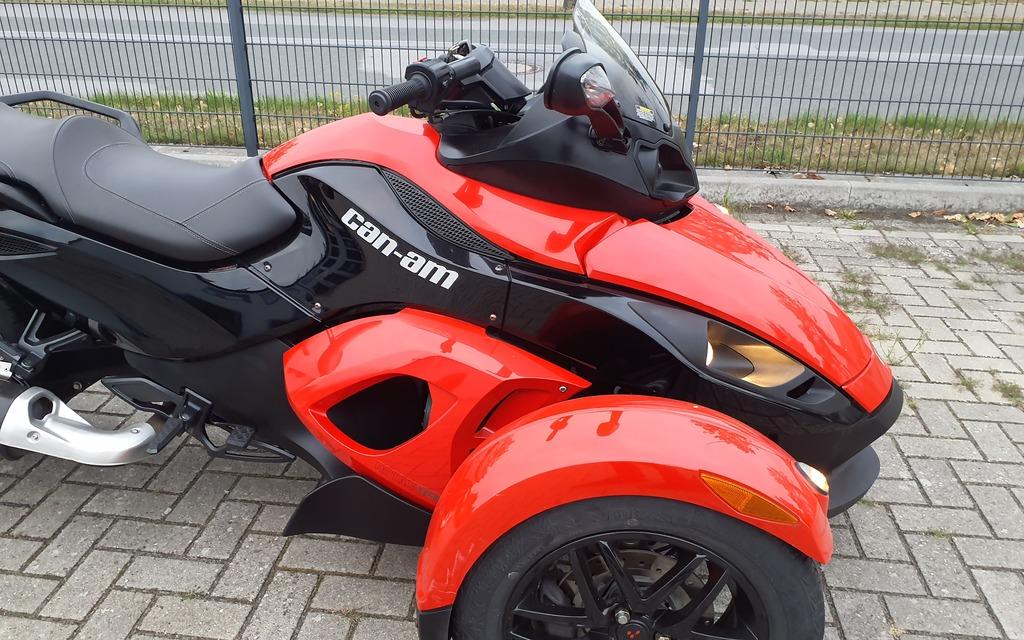 Can-Am Spyder 2012 — photo 7