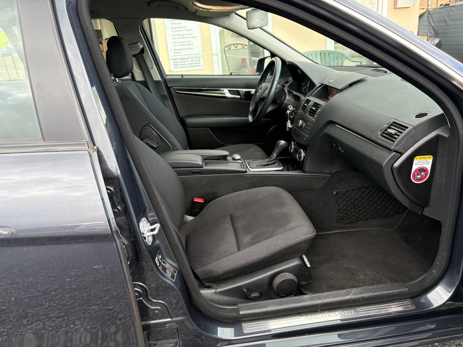 Fahrzeugabbildung Mercedes-Benz C 180 T CGI BE Aut Navi SHZ Classic PDC Tempomat