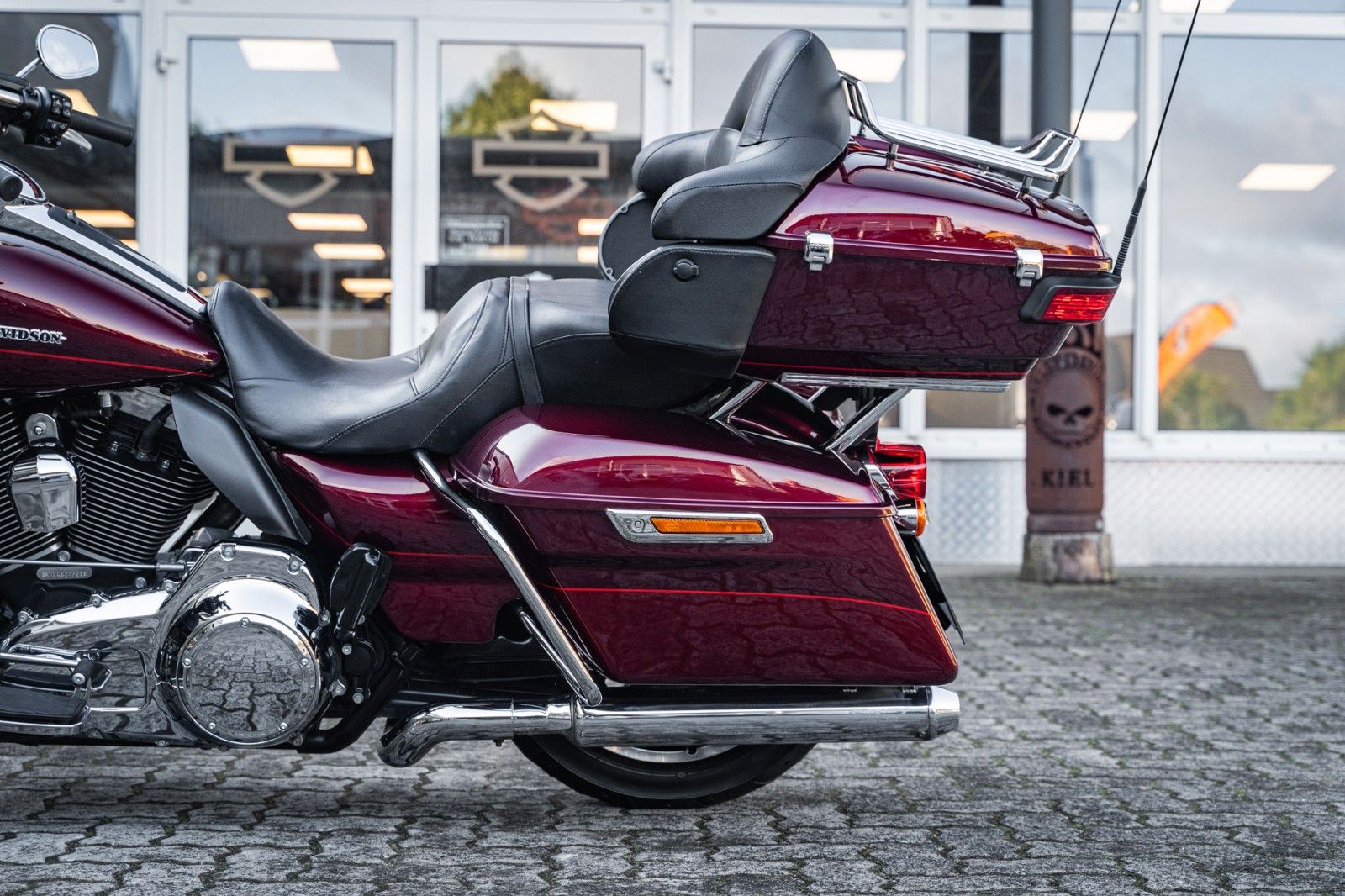 Fahrzeugabbildung Harley-Davidson E-Glide Ultra 103 cui FLHTKL  - Kesstech -