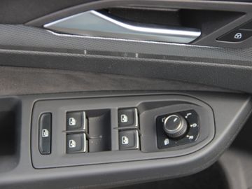 Volkswagen Golf VIII Variant 1.5 eTSI Style Tiptronic KLIMA