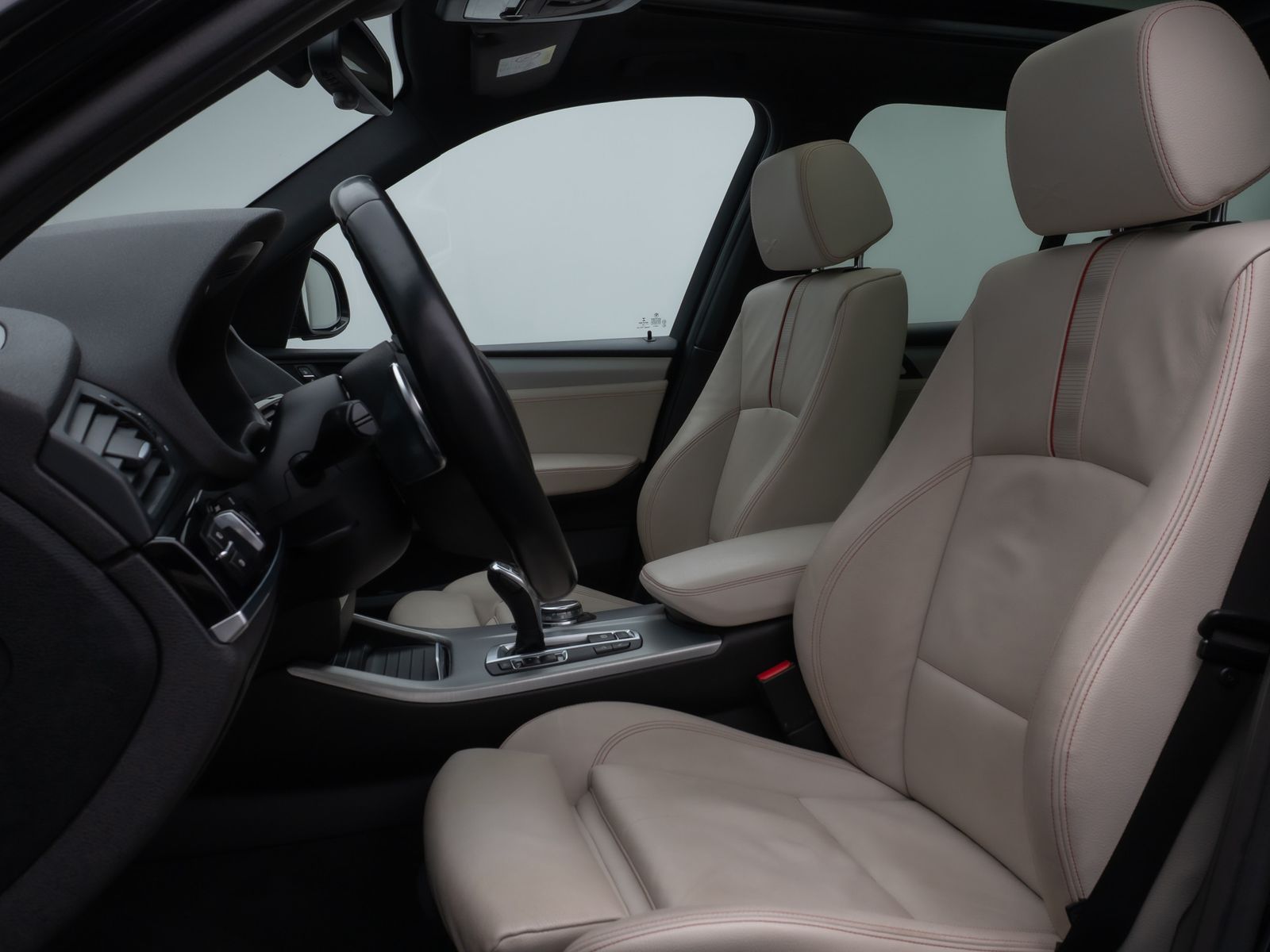 Fahrzeugabbildung BMW X3 xD35d M Sport Panorama Kamera HUD HiFi Komfor