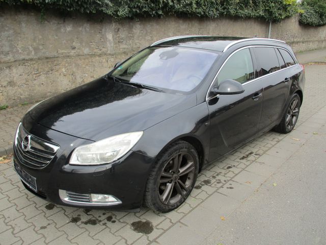 Opel Insignia Sports Tourer *Automatik/Navi/AHK/SHZ*