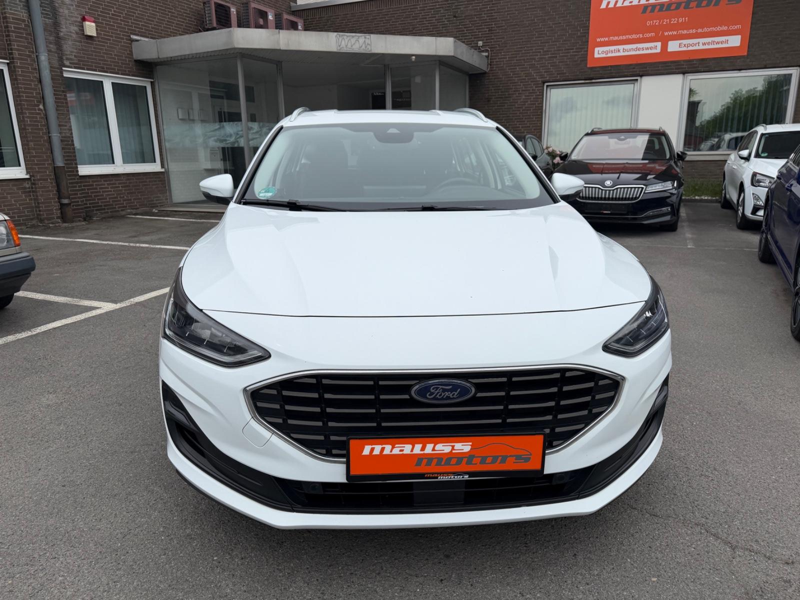 Ford Focus Turnier TITANIUM virt cockp LED - 333