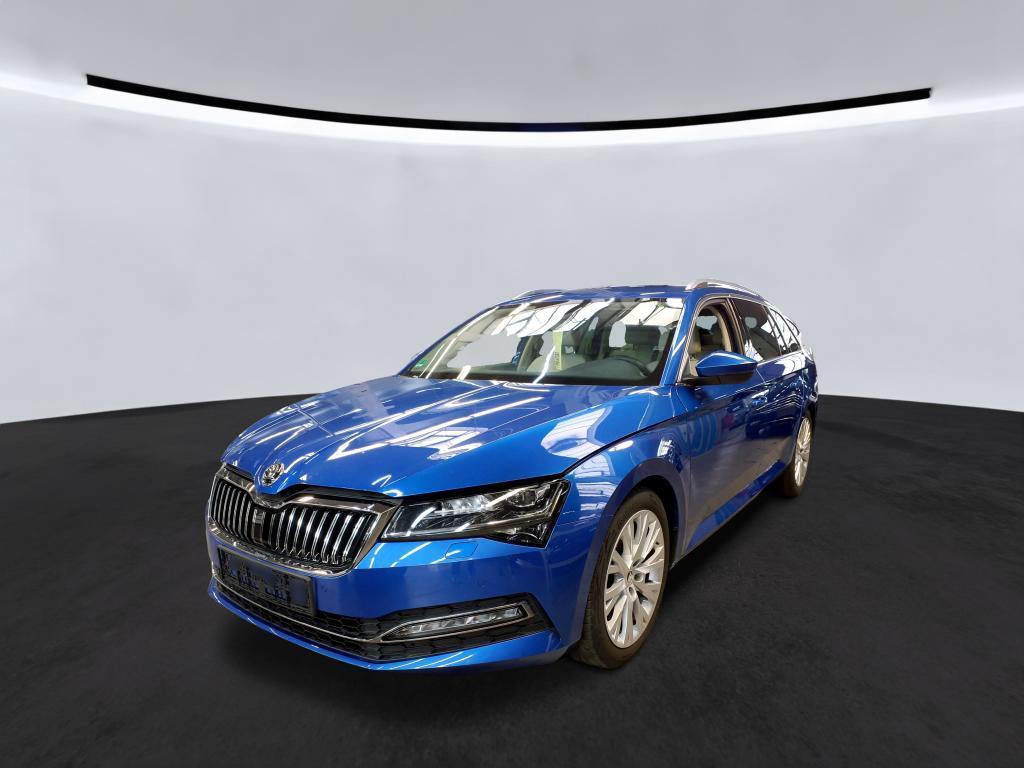 Skoda Superb 2023 г. Синий, пробег 49982 км