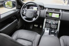 LAND ROVER Range Rover Vogue P400/ AHK/ STANDHZG./ PANO LAND ROVER Range Rover Vogue P400/ AHK/ STANDHZG./ PANO