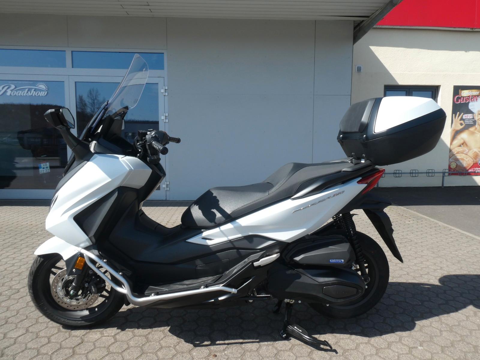 Honda Forza 350 ABS Top Zustand ! Winterpreis !