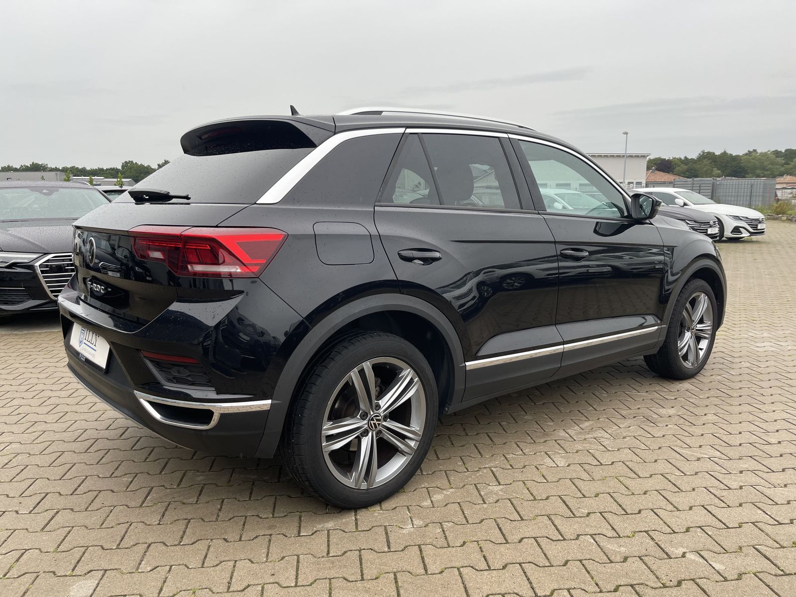 Fahrzeugabbildung Volkswagen T-Roc 2.0 TDI*Sport*LED*Cam*ACC*Navi*SHZ*