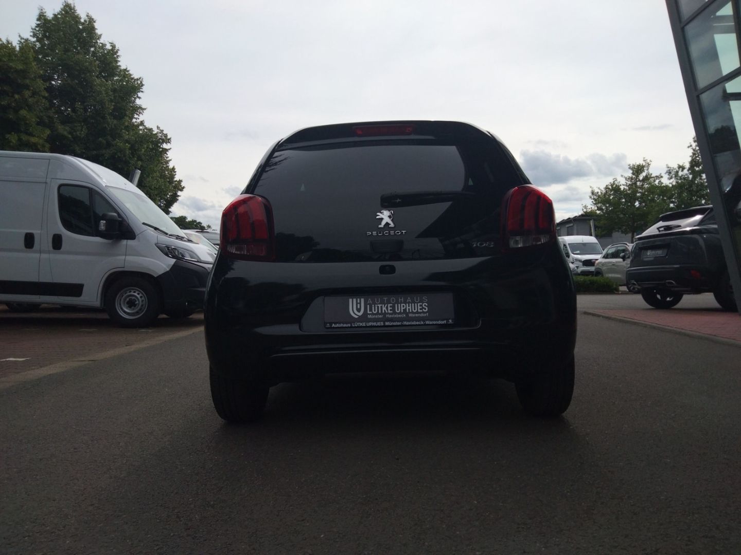 Fahrzeugabbildung Peugeot 108 Allure 1.0 VTi Top Flatrate El.Verdeck