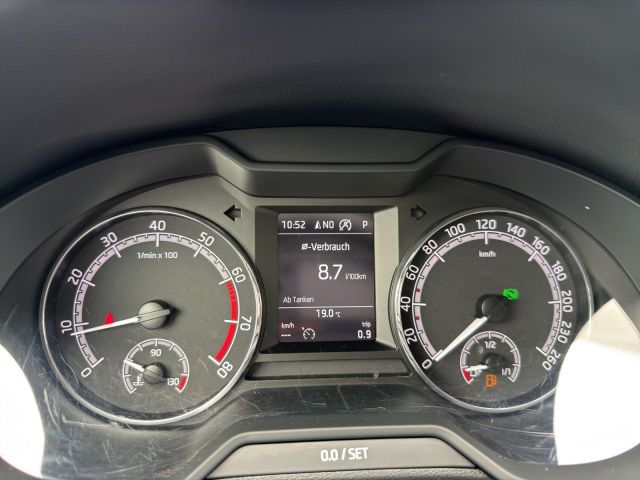 Octavia Combi Sol 2.0 TSI DSG/AHK/LED/NAVI/PANO/