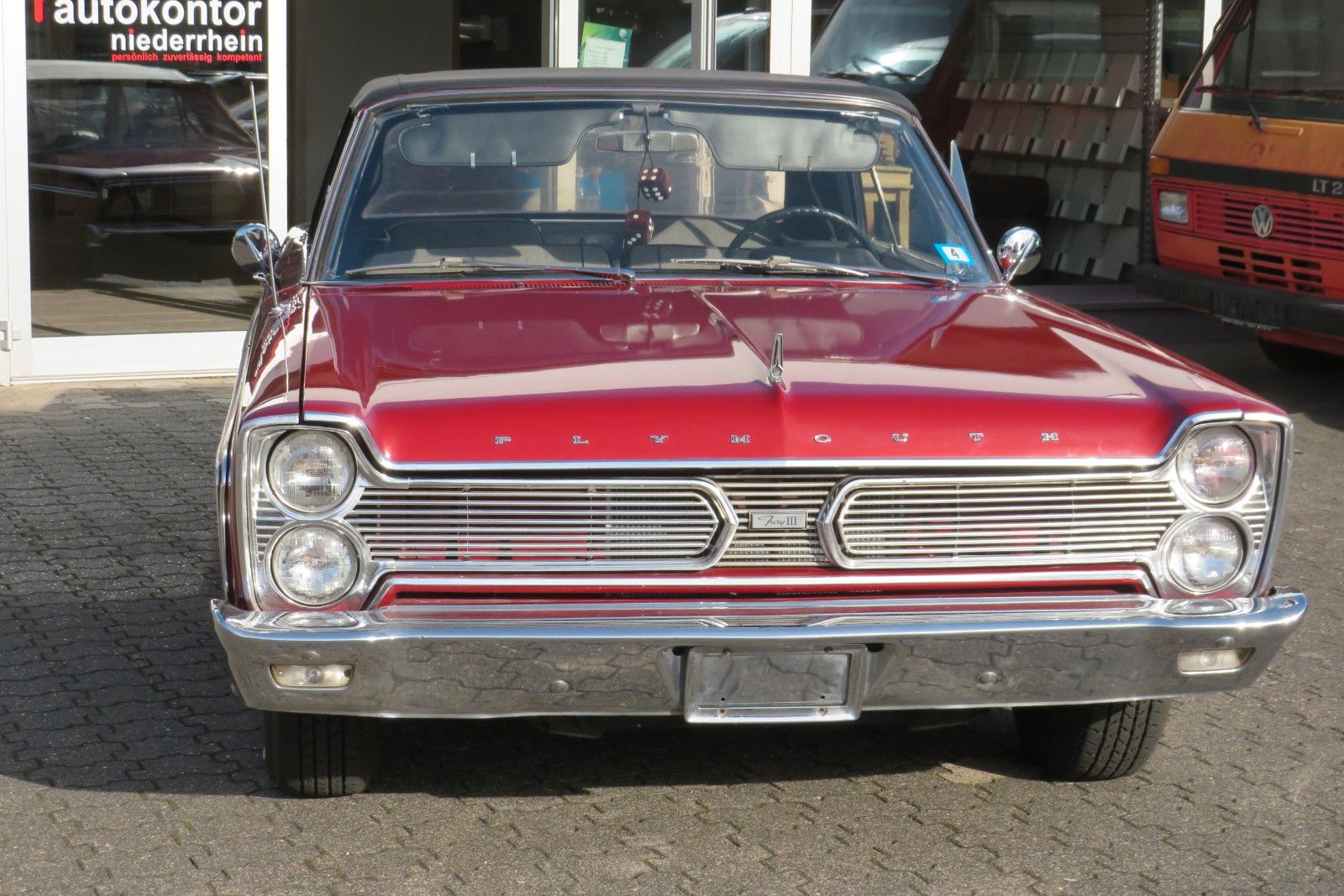 Fahrzeugabbildung Plymouth Fury III Cabriolet HYDR.-VERDECK SERVO