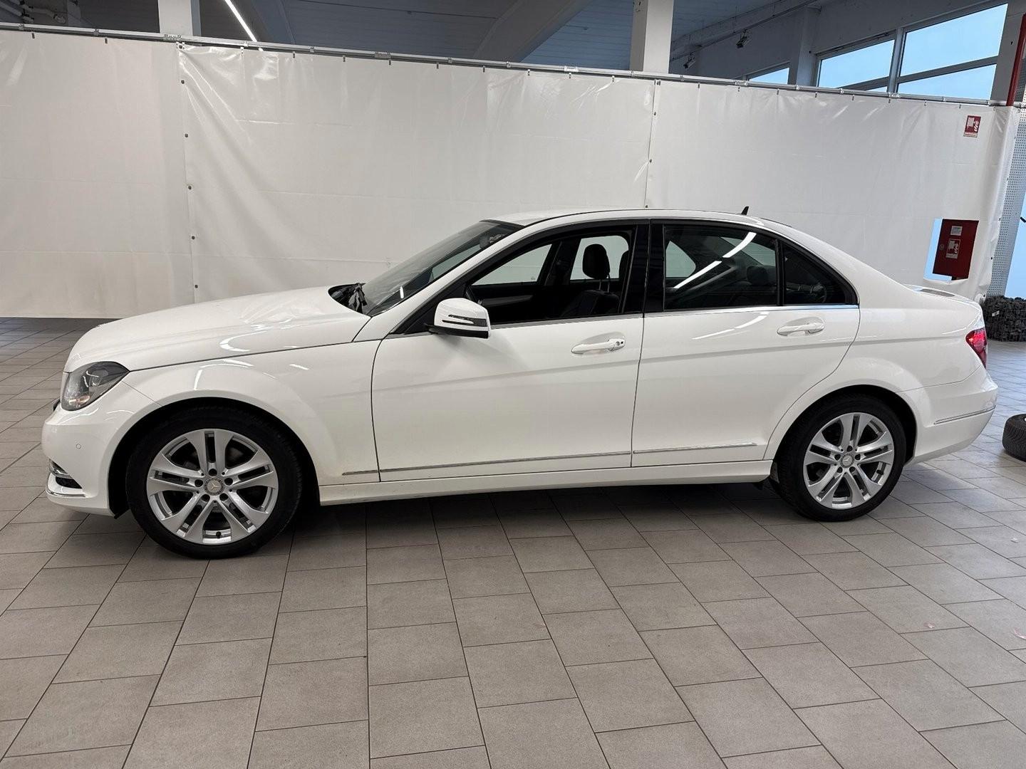 Mercedes-Benz C 180 CGI BE Avantgarde 7-G Tronic PDC LIMO NAV