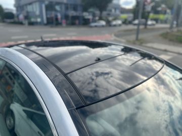Mercedes E 220 - 8