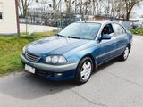 Toyota Avensis 2.0  Klima / Leder - gebrauchte Toyota Avensis aus dem Jahr 1999