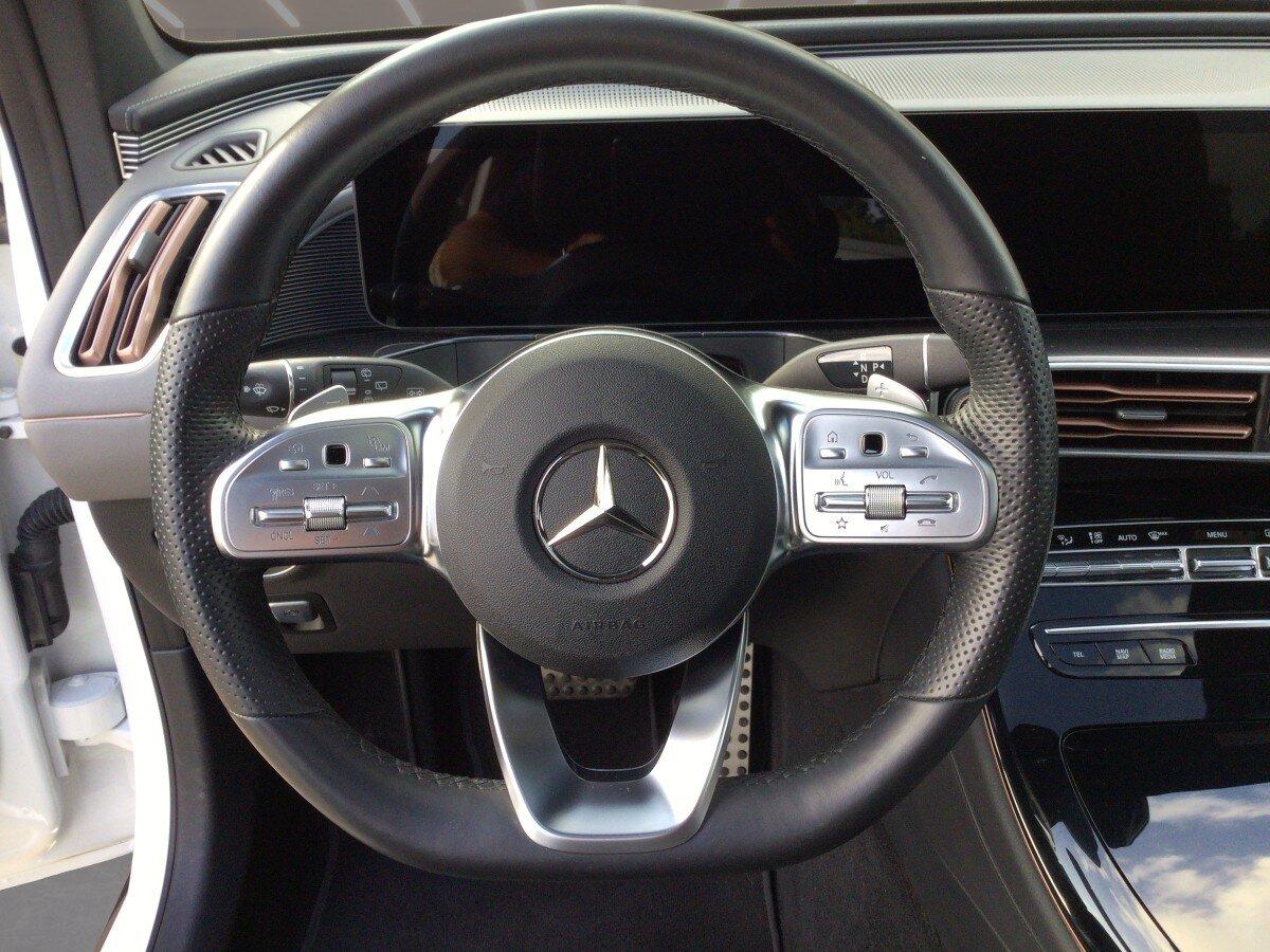 Mercedes-Benz EQC 400 4M AMG+HUD+SHD+AHK+KEYG+360+DISTR+TOTWIN