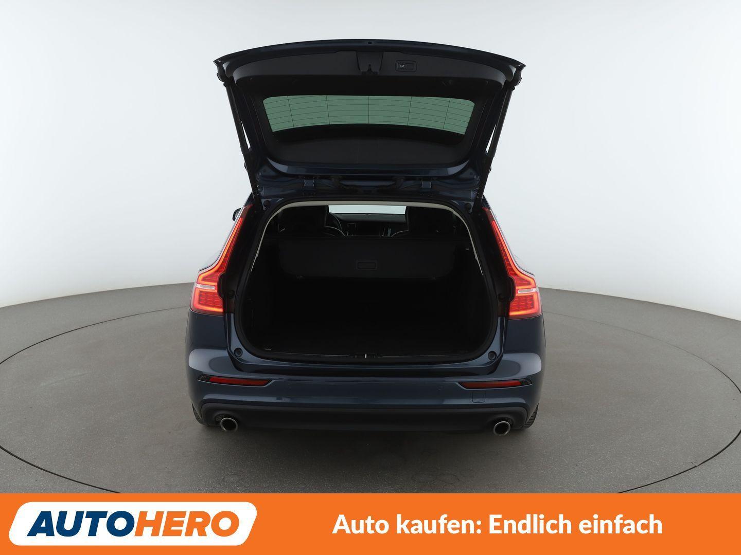 Volvo V60 2.0 T4 Momentum Pro Aut*NAVI*LED*TEMPO*PDC*