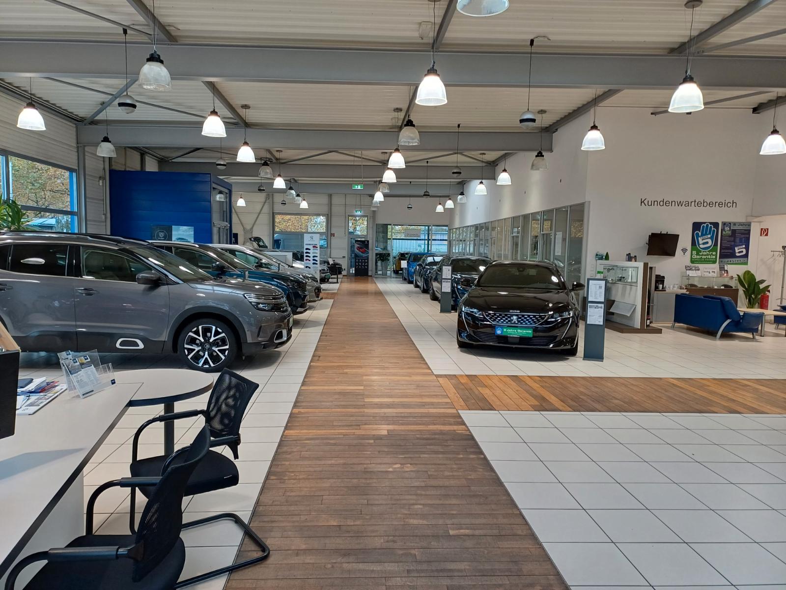 showroom-image-main