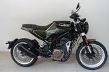 Husqvarna Svartpilen 401 *WIE-NEU* - HUSQVARNA VON 251 BIS 500 CCM