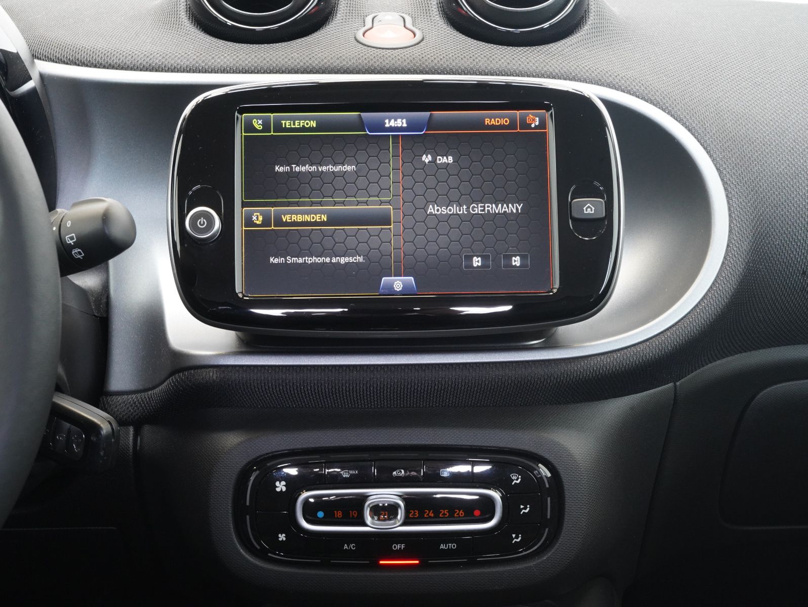 Fahrzeugabbildung Smart ForTwo coupé electric drive / EQ passion
