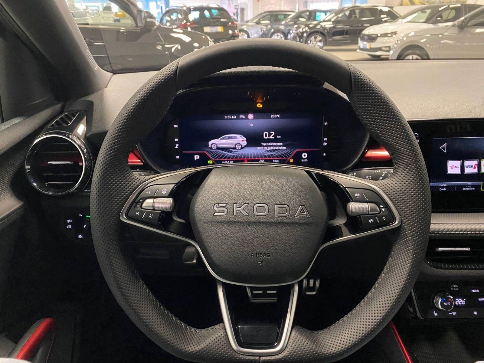 Fahrzeugabbildung SKODA Fabia 1.5 TSI DSG Monte Carlo+KAMERA+Android+ALU