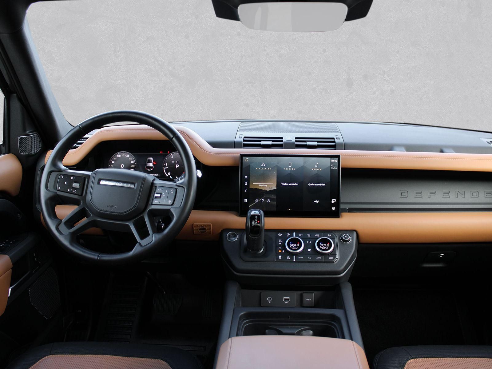 Fahrzeugabbildung Land Rover Land Rover Defender 110 D300 X-Dynamic HSE